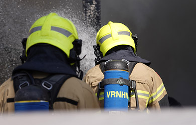 Incident op Den Haag in Den Haag: brandweer en ambulance ingezet