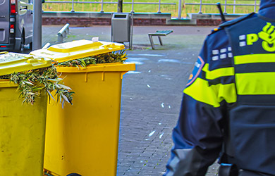 Agenten bedreigd met bijl, politie lost waarschuwingsschoten in Ter Apelkanaal
