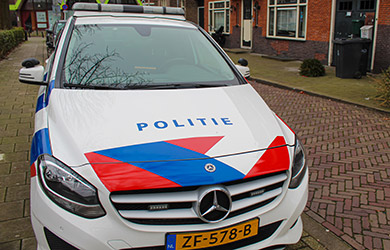 Persoon te water Haringvliet in Rotterdam